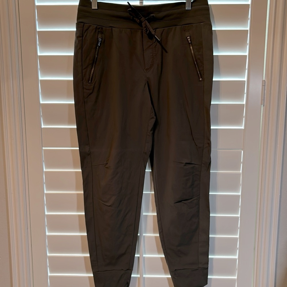 Athleta Trekkie North High Rise Jogger